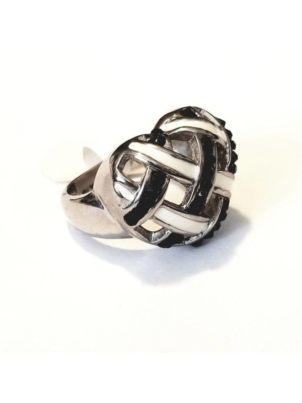 New stainless steel‎ heart ring size 8